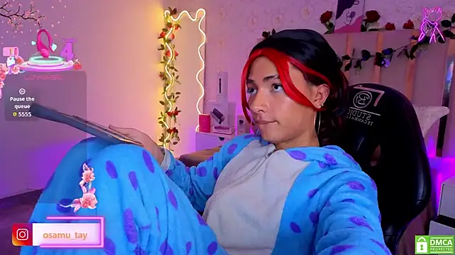 Webkamerová show osamu_tay