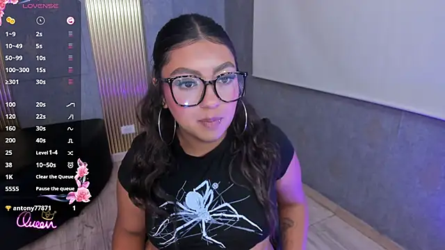 Laulin_tay's Webcam Show