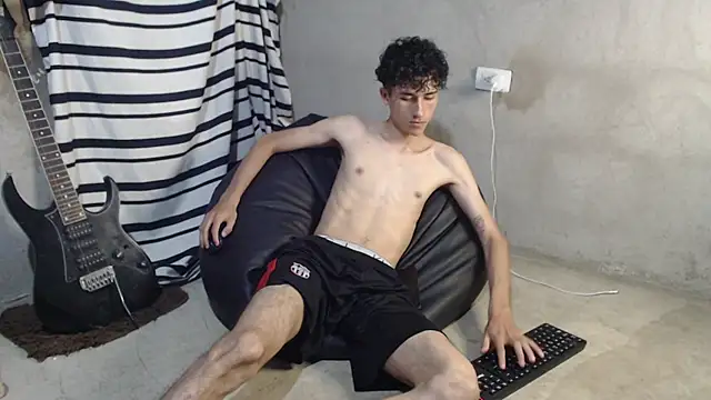 Johnny_cagee_ 在線直播表演