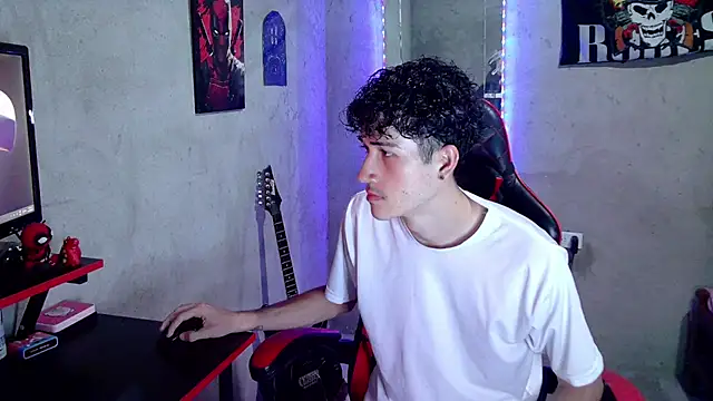Johnny_cagee_ Webcamshow