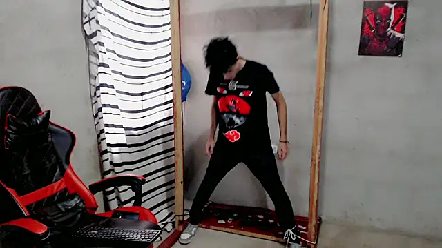 Johnny_cagee_ Webcamshow
