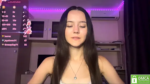 Kiaicatie Chat XXX live