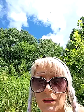BeautifulMeFire23 Show in webcam