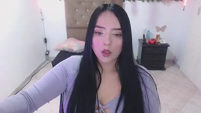 adara_cute_69's Live XXX Chat