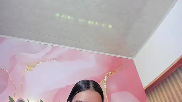 Melanie__Evans Live chatroom