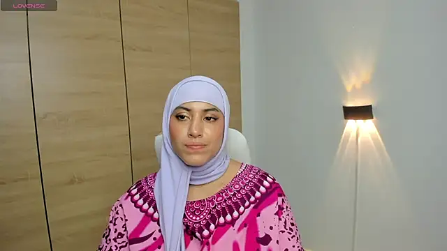 دردشة LAY_LA_ الجنسية المباشرة