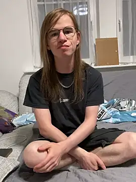 YoungSebi Show in webcam