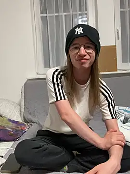 YoungSebi Show Webcam