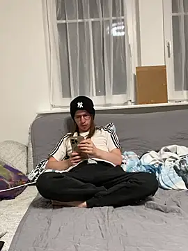 YoungSebi – webcam-show