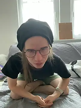 YoungSebi webcam show