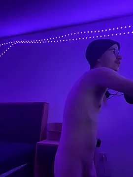 Show modela YoungSebi na web-kameri