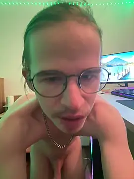 عرض كام YoungSebi
