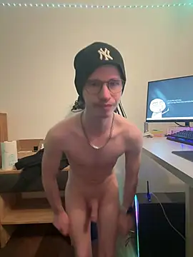 הופעת וובקאם של YoungSebi