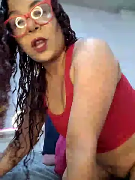 Scarlet_curly8a's Webcam Show