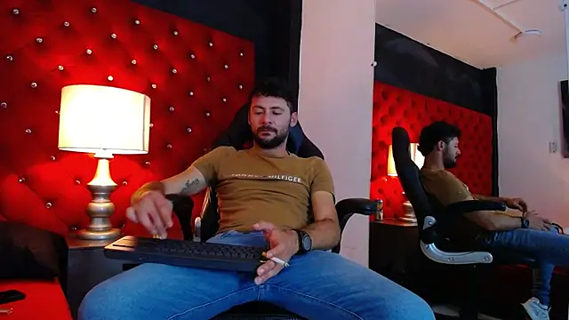 Show modela Erickpritz_xh na web-kameri