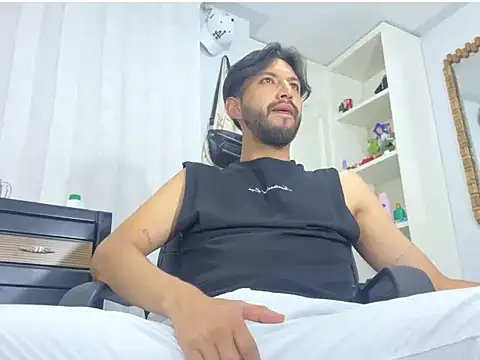 thomass1018 Webcam Show