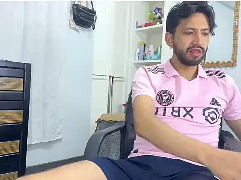 thomass1018 网络视讯表演