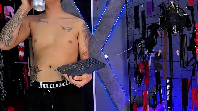 Arion_and_Velvet_bdsm's Webcam Show