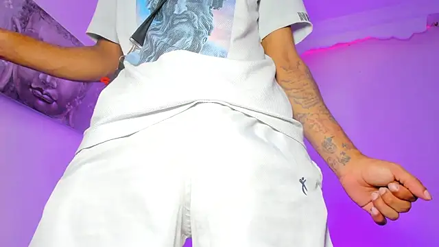 Show modela Rpoolrboy na web-kameri