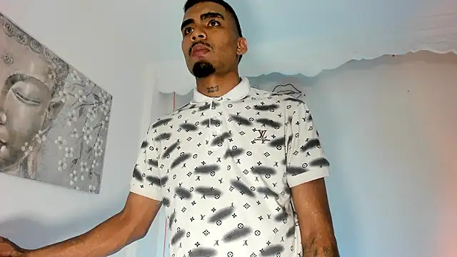 Show modela Rpoolrboy na web-kameri