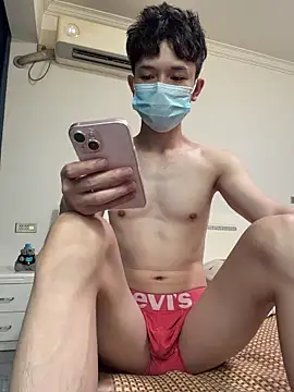 llkiki webcam show