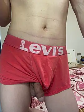 llkiki Show in webcam