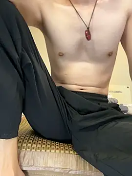 llkiki 在線直播表演