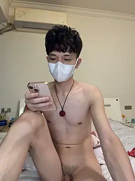 Show modela llkiki na web-kameri