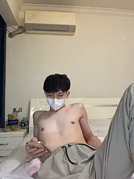llkiki Show in webcam