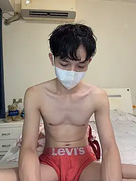 llkiki Show in webcam
