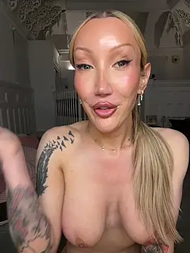Allana29 在線直播表演