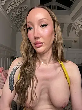 Allana29 Adlı Modelin Web Kamerası Şovu