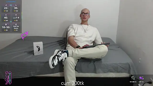 Vlad__night Adlı Modelin Canlı XXX Sohbeti