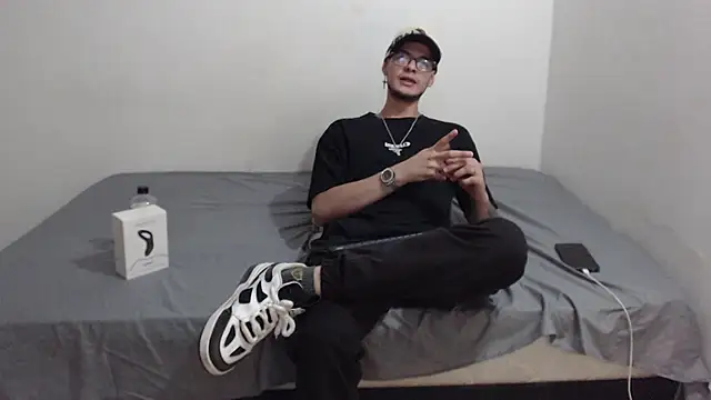 Онлайн чат XXX Vlad__night