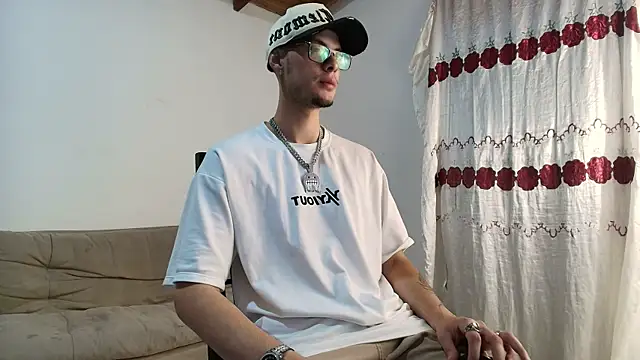 Vlad__nightn Webbikameraesitys