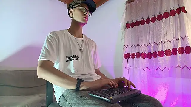 Vlad__nightのウェブカメラショー