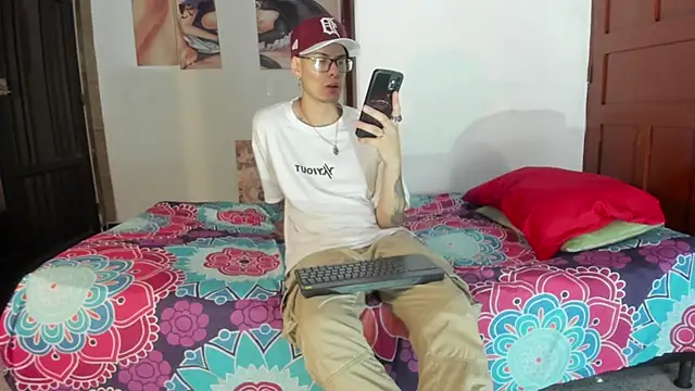 Show de Vlad__night na webcam