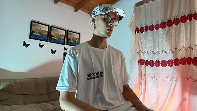 Vlad__night's Webcam Show