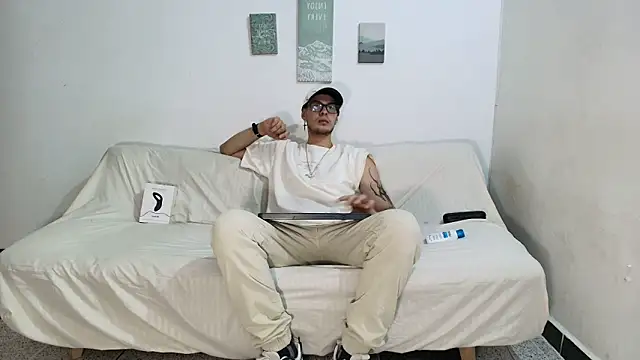 Show de Vlad__night na webcam