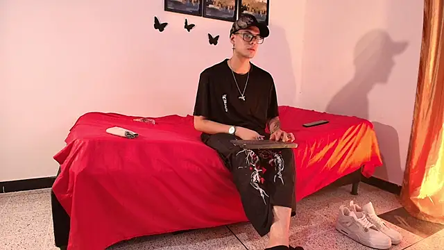 Show modela Vlad__night na web-kameri