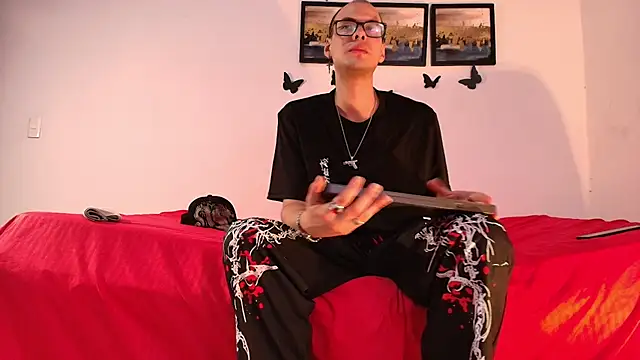 Vlad__nightのウェブカメラショー