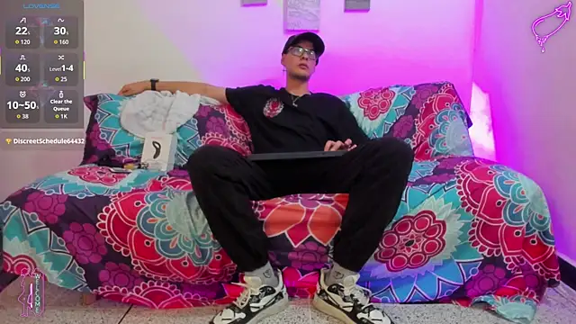 Vlad__night's Webcam Show