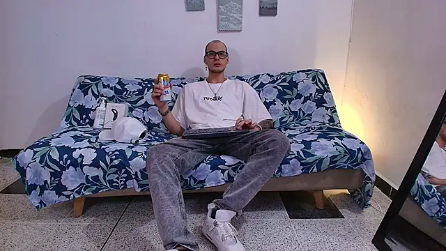 Vlad__night Show Webcam