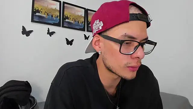 Show de Vlad__night na webcam