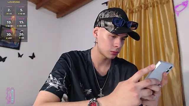 Vlad__night – webcam-show