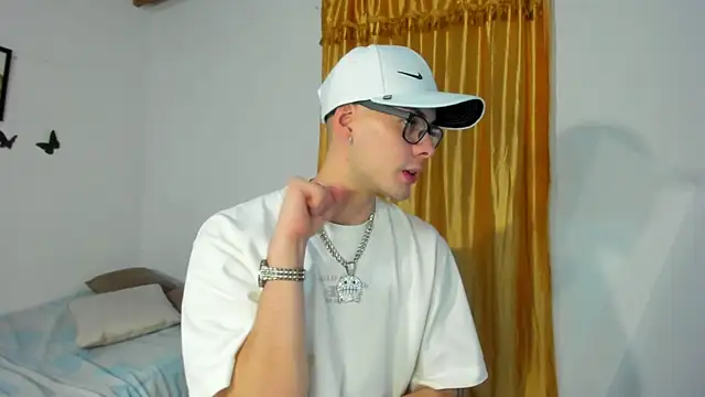 Vlad__night 网络视讯表演