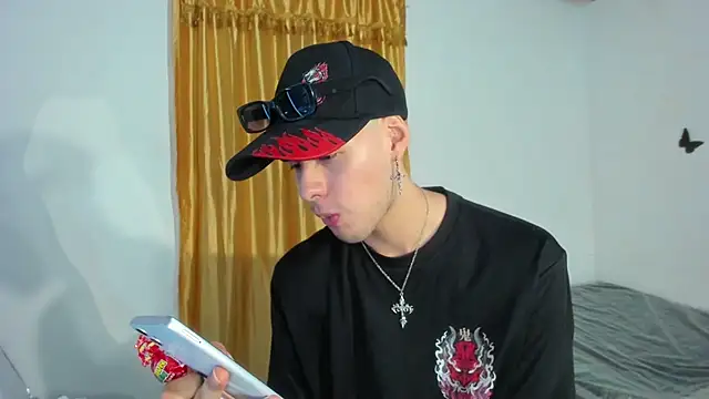 Vlad__night webcam show