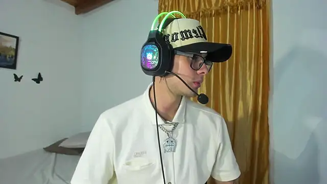 Vlad__night – webcam-show