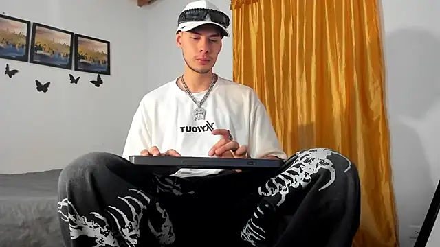 Vlad__night Adlı Modelin Web Kamerası Şovu