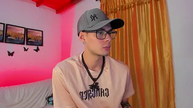 Show de Vlad__night na webcam